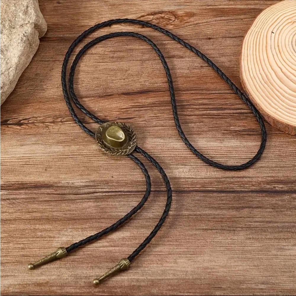 Vintage Western Cowboy Hat Pendant Bolo Tie for Men